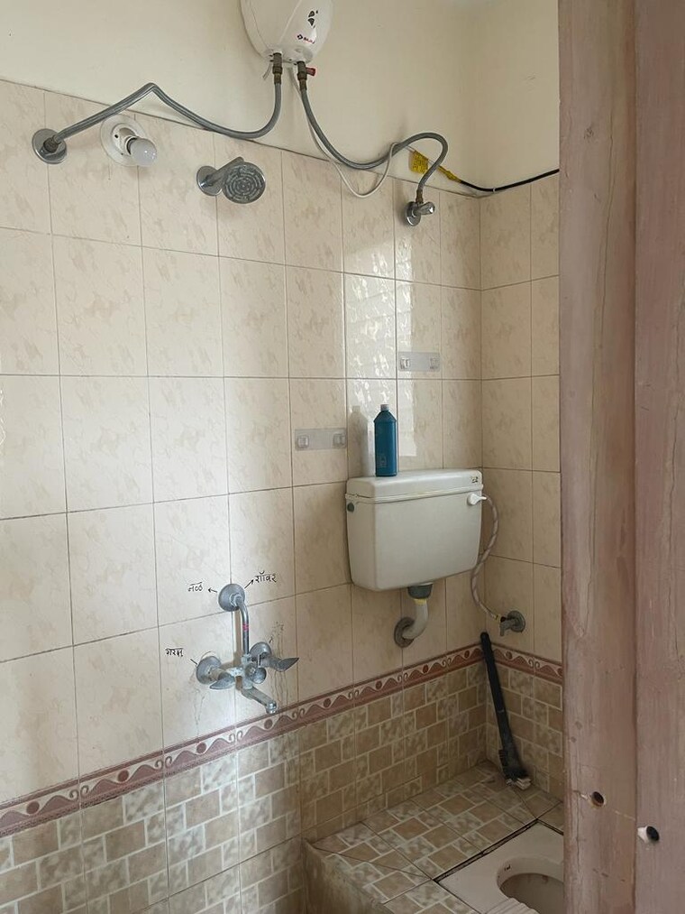 Bathroom, spring-glory-co-operative-society 2 Bedroom 1050 Sq.Ft. Apartment In Kharadi Pune 9224626