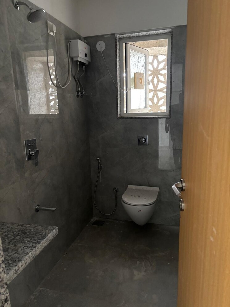 Bathroom, subhash-chs 2 Bedroom 1050 Sq.Ft. Apartment In Chembur Mumbai 9224628