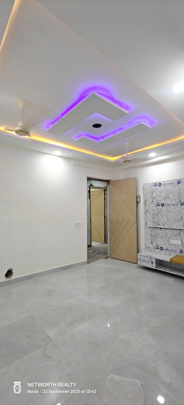 Living Room in 2 BHK Builder Floor at Sector 73 – for Sale
