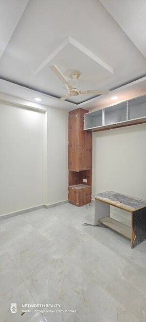 Bedroom in 2 BHK Builder Floor at Sector 73 – for Sale