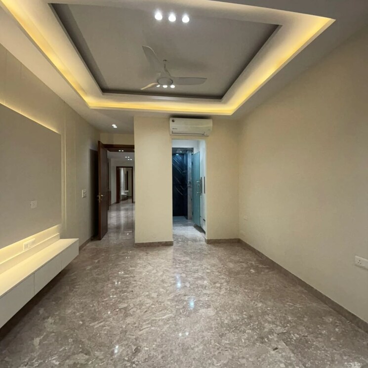 Room, civil lines 6+ Bedroom 950 Sq.Yd. Villa In Civil Lines Delhi 9224639