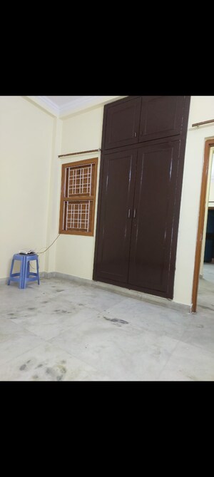 Cupboard in 1 BHK Builder Floor at Mayur Vihar Phase 1 Extension – for Rent