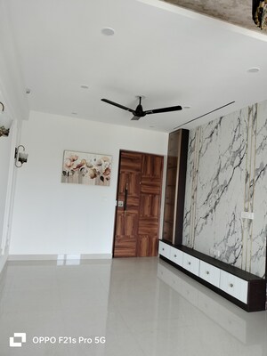 Room in 2 BHK Apartment at Pareena Micasa, Sector 68 – for Rent