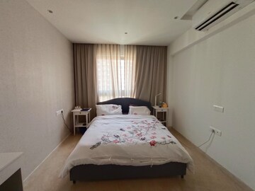 Bedroom in 1 BHK Apartment at Hiranandani Zen, Powai – for Rent