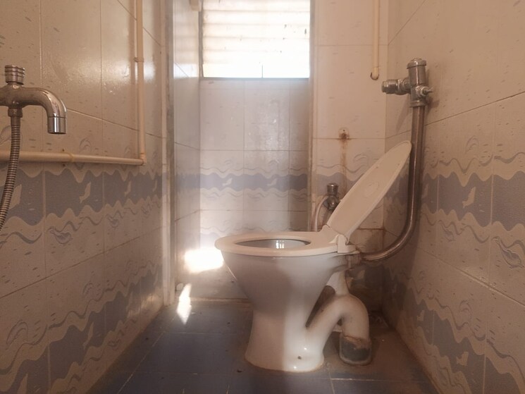 Bathroom, srishti-panch-srishti 1 Bedroom 670 Sq.Ft. Apartment In Powai Mumbai 9224672