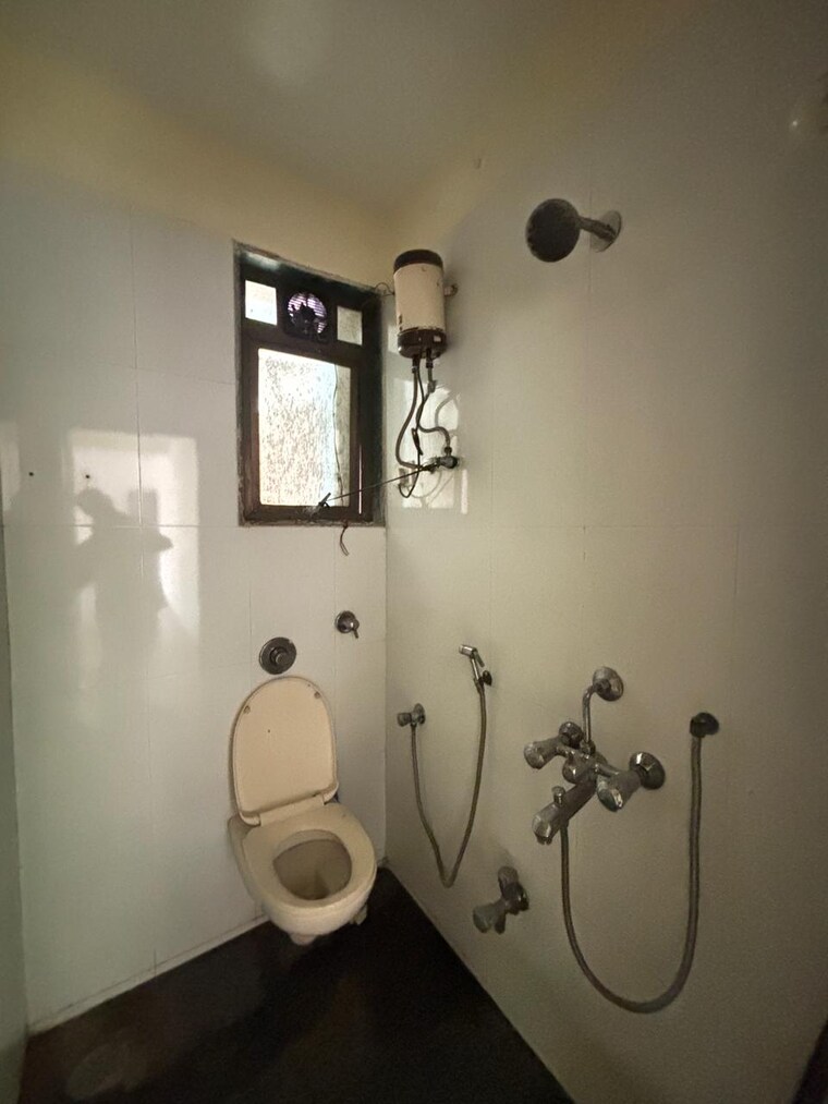 Bathroom, om-paradise-nerul 3 Bedroom 1600 Sq.Ft. Apartment In Nerul Sector 50e Navi Mumbai 9224619