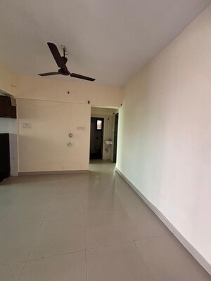 Room in 3 BHK Apartment at Om Paradise Nerul, Nerul Sector 50e – for Rent