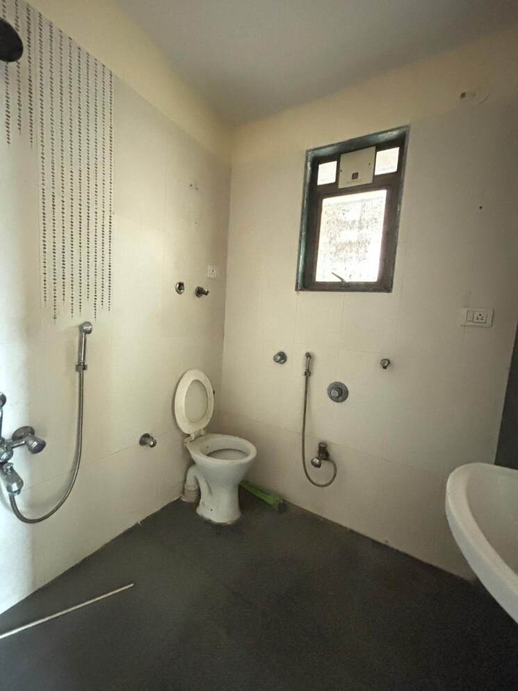 Bathroom, om-paradise-nerul 3 Bedroom 1600 Sq.Ft. Apartment In Nerul Sector 50e Navi Mumbai 9224619