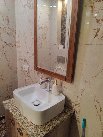 Attached Bathroom in 2 BHK Builder Floor at Lajpat Nagar ii – for Rent