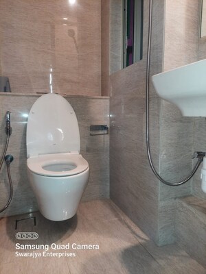 Bathroom in 1 BHK Apartment at Hiranandani Sorrento, Powai – for Rent