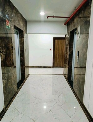 Lift in 3 BHK Apartment at Mahavir Square, Manpada – for Rent