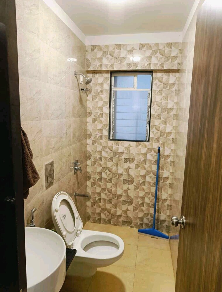 Bathroom, mahavir-square 3 Bedroom 1350 Sq.Ft. Apartment In Manpada Thane 9224739