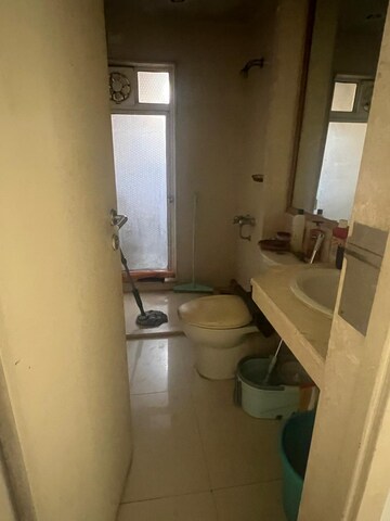 Bathroom in 2.5 BHK Apartment at Hiranandani Meadows, Manpada – for Rent