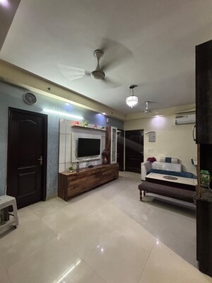 Living Room in 2 BHK Apartment at Gardenia Glory, Sector 46 – for Rent