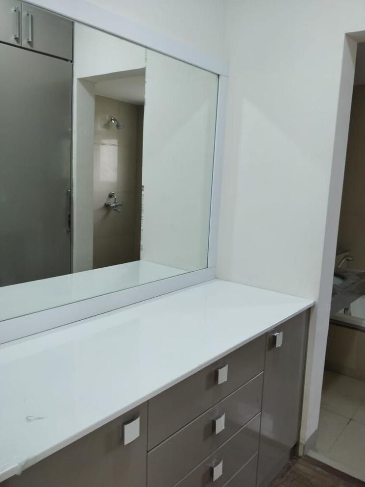 Kitchen, emaar-palm-gardens 5 Bedroom 3500 Sq.Ft. Penthouse In Sector 83 Gurgaon 9224784