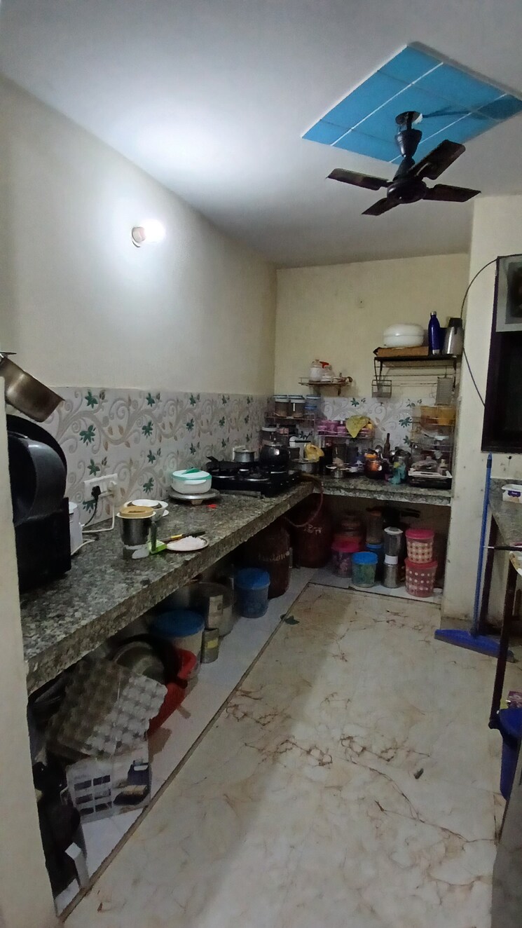 Kitchen, zakir nagar 3 Bedroom 1170 Sq.Ft. Apartment In Zakir Nagar Delhi 9224790