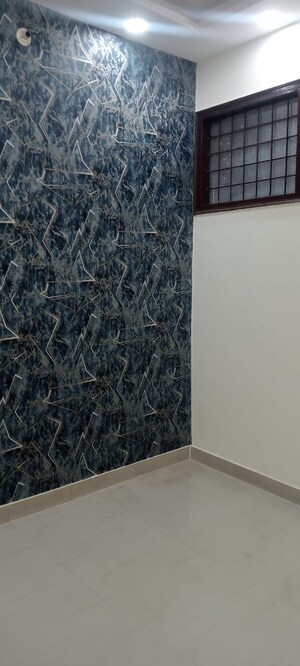 Furnished Amenities in 3 BHK Builder Floor at Govindpuri – for Rent