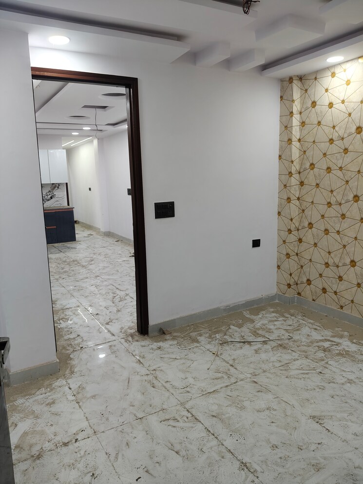 Room, govindpuri 3 Bedroom 910 Sq.Ft. Builder Floor In Govindpuri Delhi 9224869