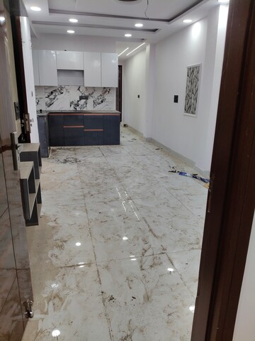 Room in 3 BHK Builder Floor at Govindpuri – for Sale