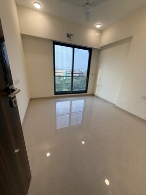 Bedroom in 3 BHK Apartment at Jeevan Sona Apartment, Santacruz West – for Rent