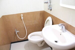 Furnished Amenities in  Office Space at Civic Centre, Dadar East – for Rent