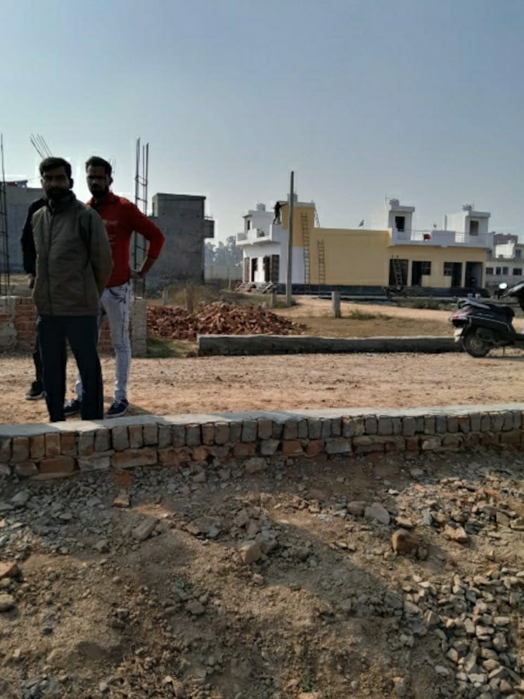 undefined, sector 17b yamuna expressway  100 Sq.Yd. Plot In Sector 17b Yamuna Expressway Greater Noida 9224971