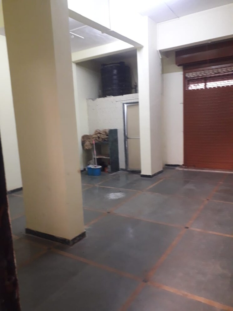 Room, siddhivinayak-nivara Commercial Office Space 300 Sq.Ft. In Lower Parel Mumbai 9224972