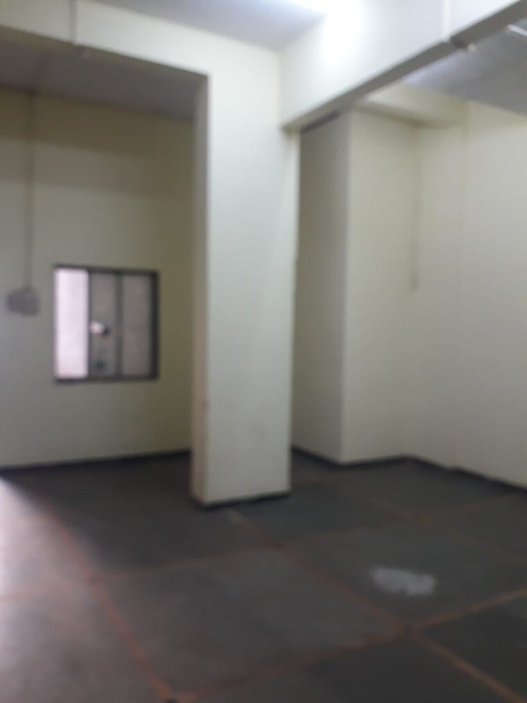 Room, siddhivinayak-nivara Commercial Office Space 300 Sq.Ft. In Lower Parel Mumbai 9224972