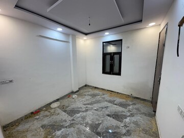 Room in 3 BHK Builder Floor at West Sant Nagar – for Sale