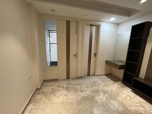 Room in 3 BHK Builder Floor at Pitampura – for Sale