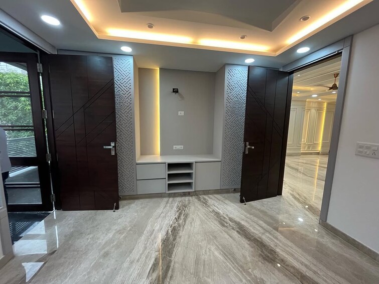 Room, pitampura 3 Bedroom 150 Sq.Yd. Builder Floor In Pitampura Delhi 9224999