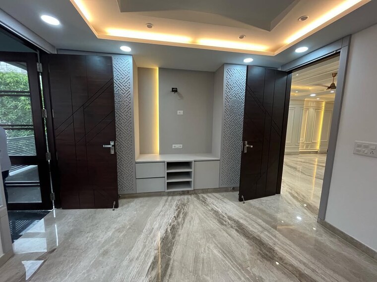 Room, pitampura 3 Bedroom 150 Sq.Yd. Builder Floor In Pitampura Delhi 9224999