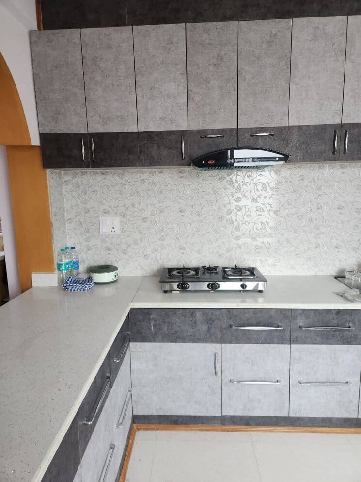 Kitchen, rwa-tomar-colony 2.5 Bedroom 750 Sq.Ft. Builder Floor In Mukundpur Delhi 9225003