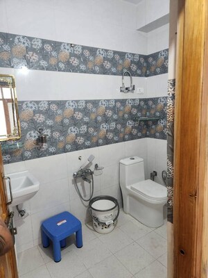 Bathroom in 2.5 BHK Builder Floor at RWA Tomar Colony, Mukundpur – for Sale