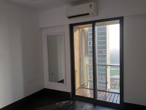 Room in 1 BHK Apartment at Lodha New Cuffe Parade, Wadala – for Sale