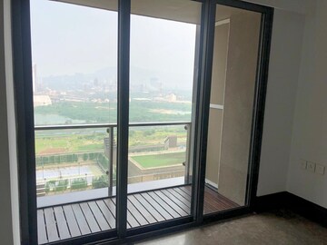 Room in 1 BHK Apartment at Lodha New Cuffe Parade, Wadala – for Sale