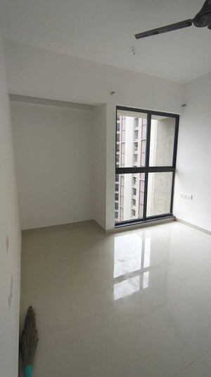 Room in 2 BHK Apartment at Lodha Palava Downtown Dombivli East, Dombivli East – for Rent