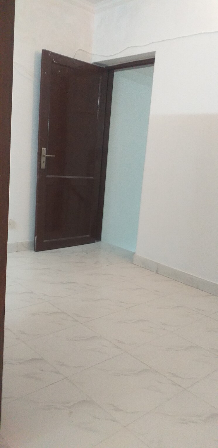 Room, sarvapriya vihar 2 Bedroom 1000 Sq.Ft. Builder Floor In Sarvapriya Vihar Delhi 9225021