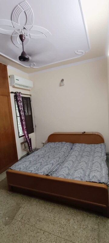 Bedroom in 2 BHK Independent House at Sector 22 – for Rent