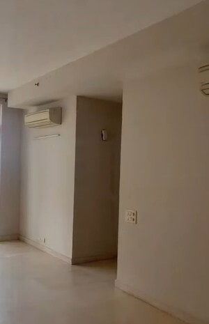 Room in 4 BHK Apartment at Ireo Victory Valley, Sector 67 – for Sale