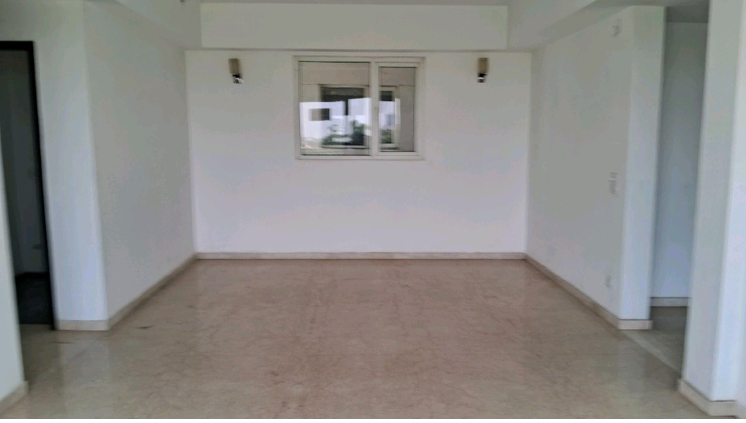 3 BHK + Servant Room Apartment For Sale in Umang Winter Hills