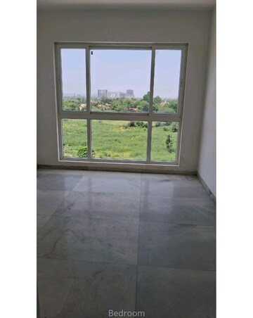 Room in 3 BHK Apartment at Umang Winter Hills, Sector 77 – for Sale