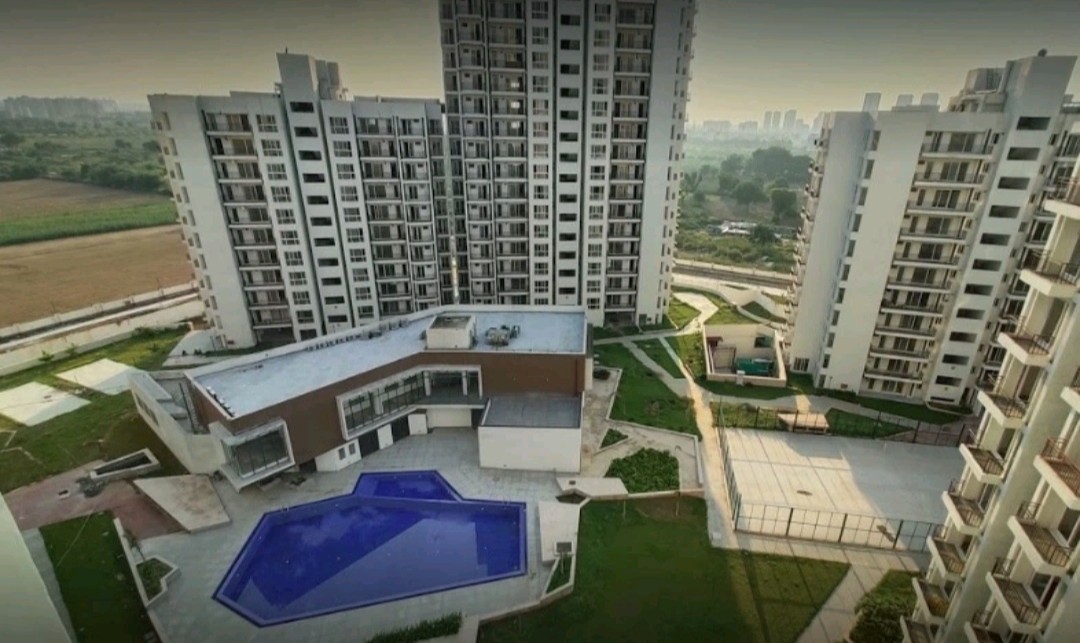 4 BHK + Servant Room Apartment For Sale in Umang Winter Hills
