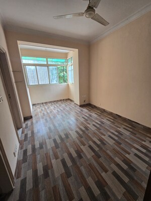 Furnished Amenities in 2 BHK Apartment at Ansal Valley View Estate, Gwal Pahari – for Rent