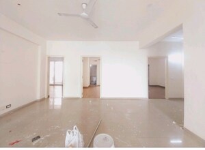 Room in 3 BHK Apartment at Emaar Palm Hills, Sector 77 – for Sale