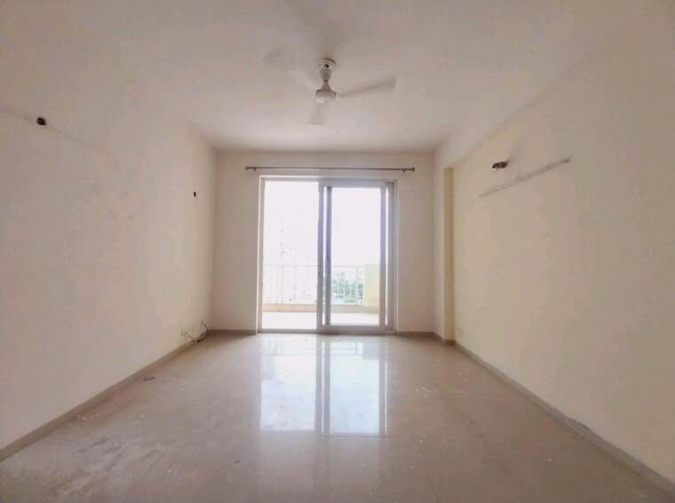 Room, emaar-palm-hills 3 Bedroom 1450 Sq.Ft. Apartment In Sector 77 Gurgaon 9225169