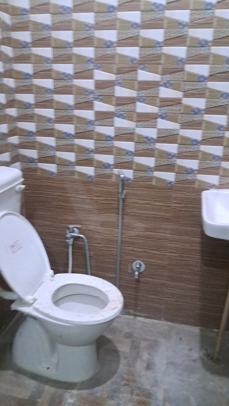 Bathroom, manu marg 2 Bedroom 120 Sq.Yd. Builder Floor In Manu Marg Alwar 9225213