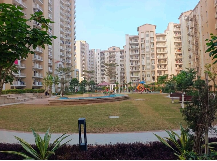Exterior View, emaar-palm-heights 3 Bedroom 2000 Sq.Ft. Apartment In Sector 77 Gurgaon 9225201