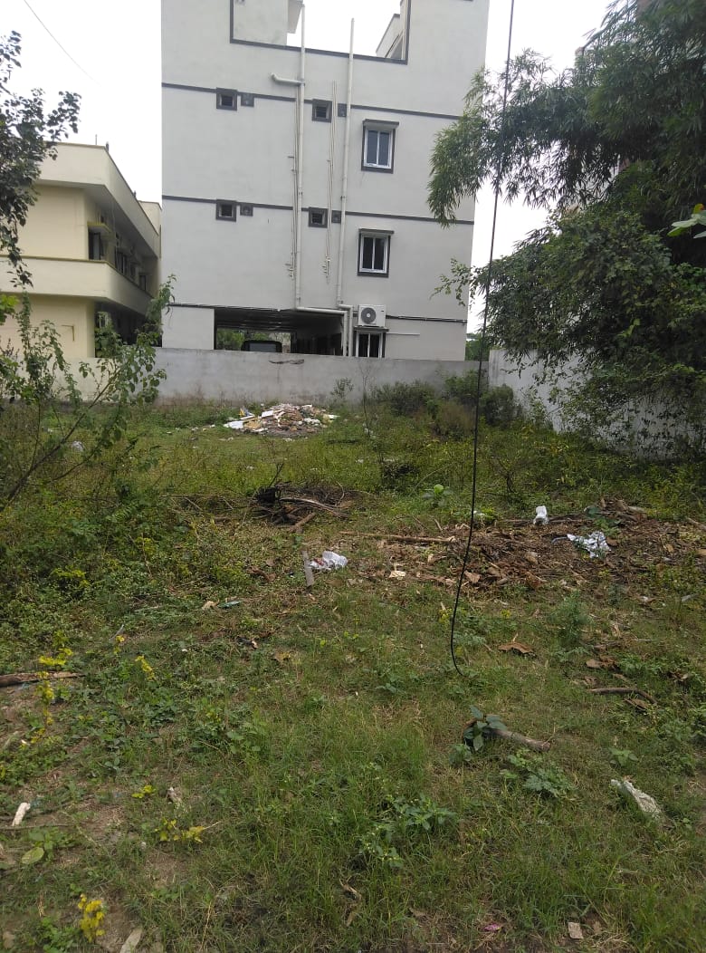 Plot For Sale in Macha Bollaram