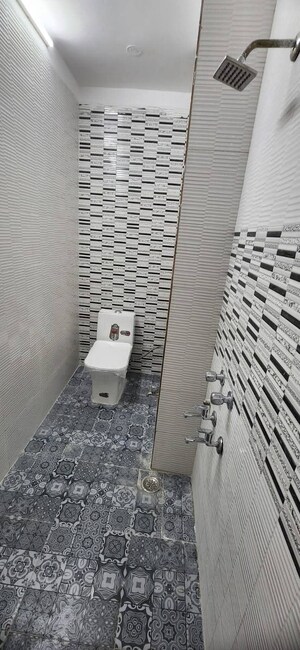 Bathroom in 3 BHK Builder Floor at Himgiri Enclave, Burari – for Rent